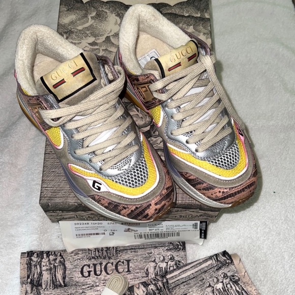 GUCCI SNEAKERS - Picture 3 of 4